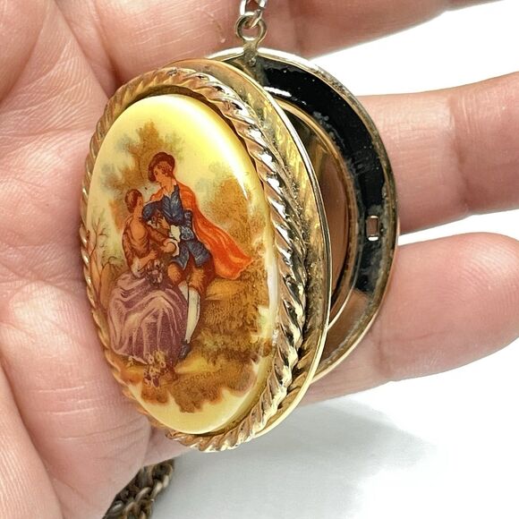 Vintage 1970s Victorian Revival La Rein Fragonard Locket With Chain Necklace - Picture 6 of 7